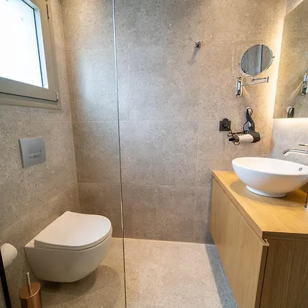 Ferienhaus House - Center - Sleeps 8 *